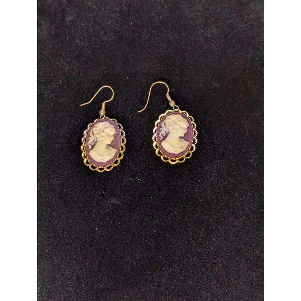 Vintage Cameo Earrings with Gold-tone Settings